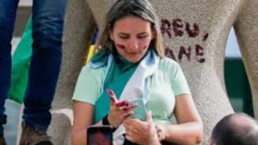 08 de janeiro: “Débora do batom” condenada a 14 anos de prisão